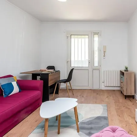 Le Saint Just B Avec Salle De Sport Apartmán